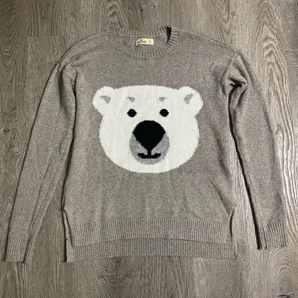 Hollister Polar Bear Sweater Size Small